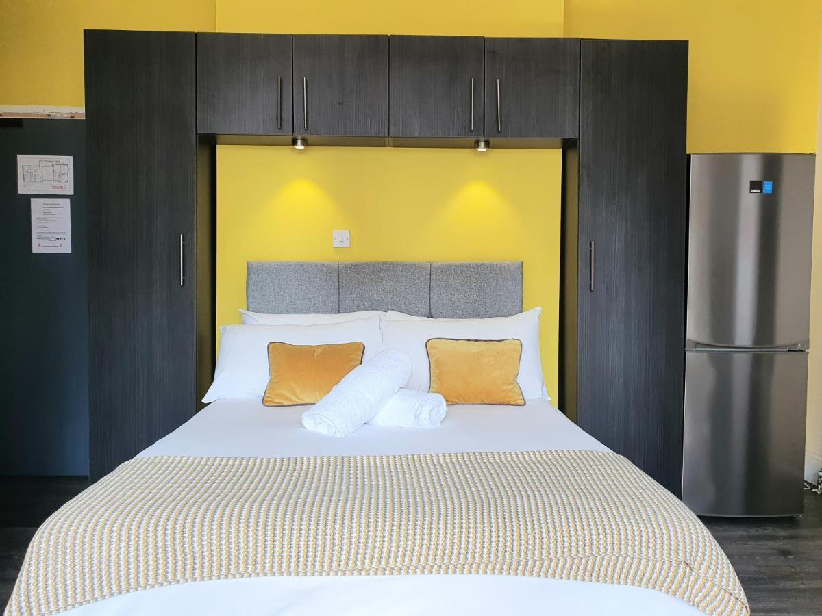 Oyo Butlers Hotel Шефилд Экстерьер фото